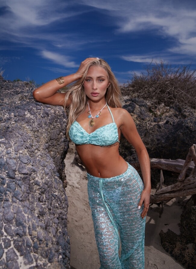 OCEAN MUSE CROP TOP